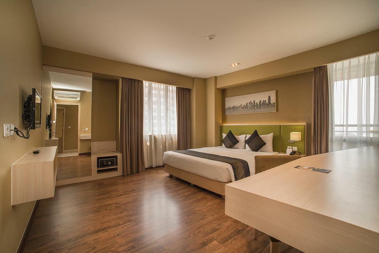 éL Hotel Royale Jakarta Extérieur photo