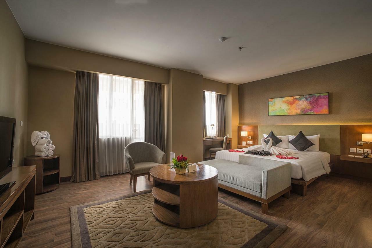 éL Hotel Royale Jakarta Extérieur photo